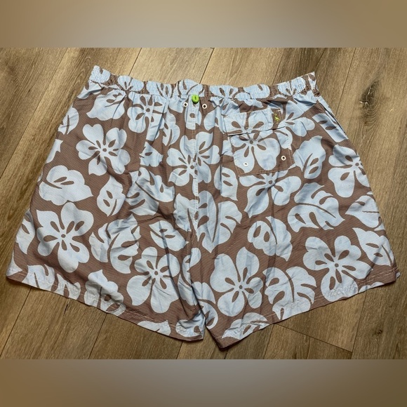 Tailorbyrd Swimming Shorts Men's Size 52 Blue Hawaiian Floral - Picture 2 of 15